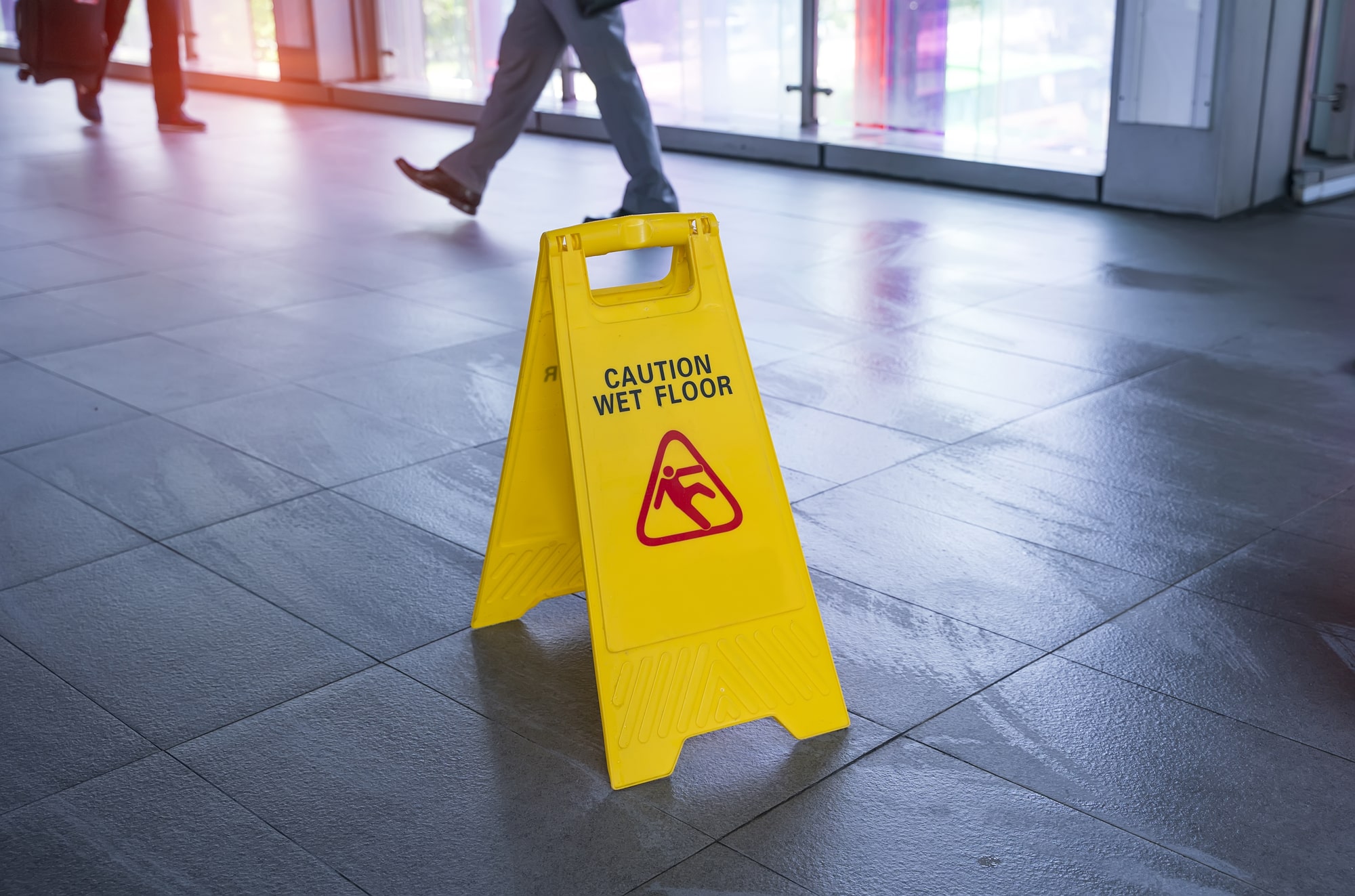 You are currently viewing Understanding Slip And Fall Laws Through A Digital Lens