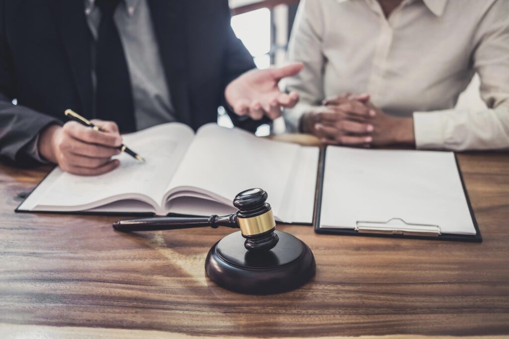 estate planning lawyer